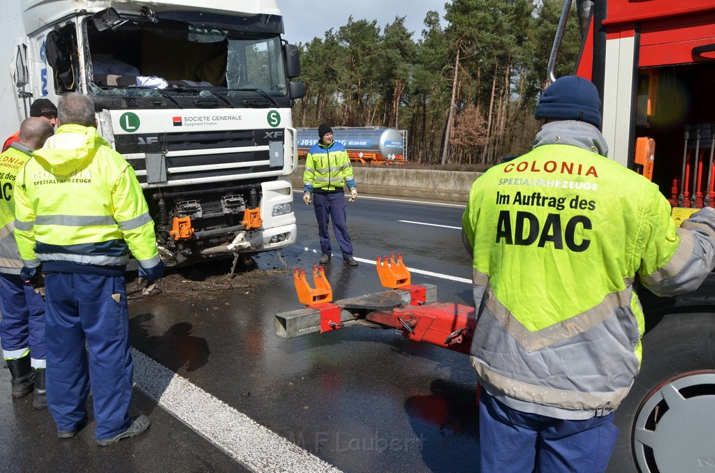 VU LKW umgestuerzt A 3 Rich Frankfurt AS Koenigsforst P622.JPG - Miklos Laubert